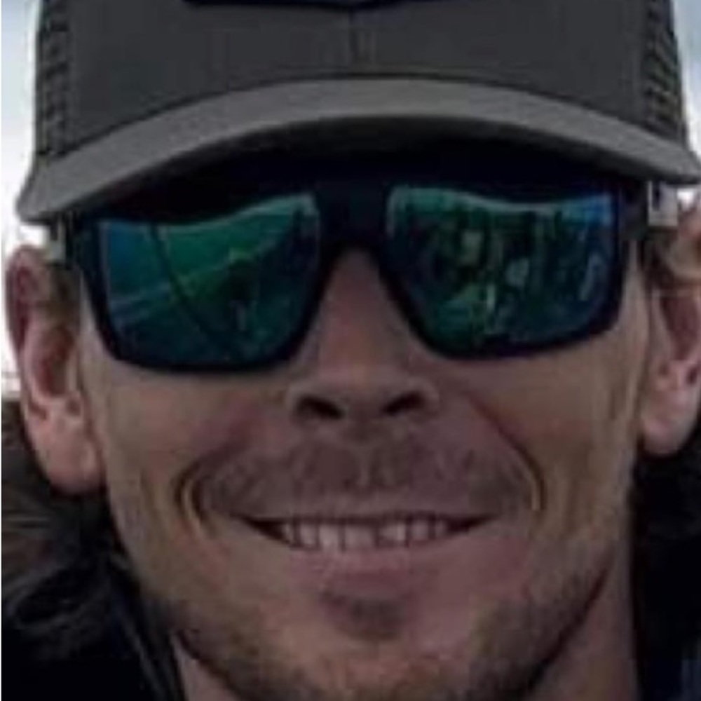 Meet your Posher, Jason